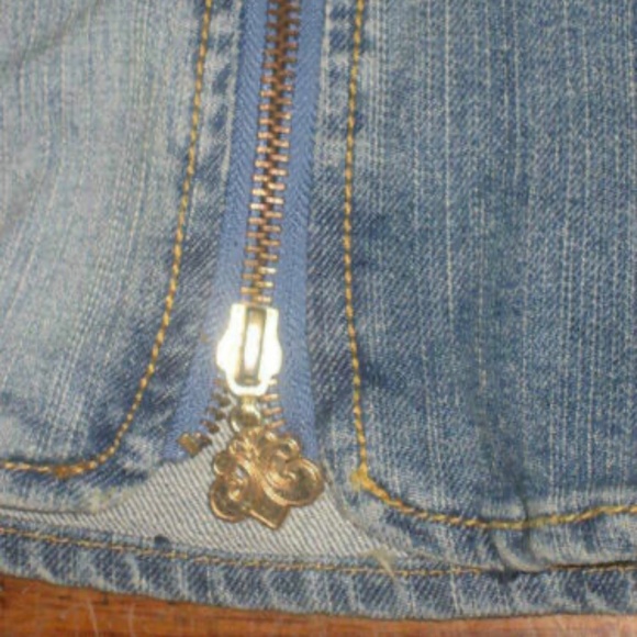 NEW Dereon Y2K Beyonce Denim Crop Zipper LOGO Capri Jeans 5/6 - Picture 11 of 17